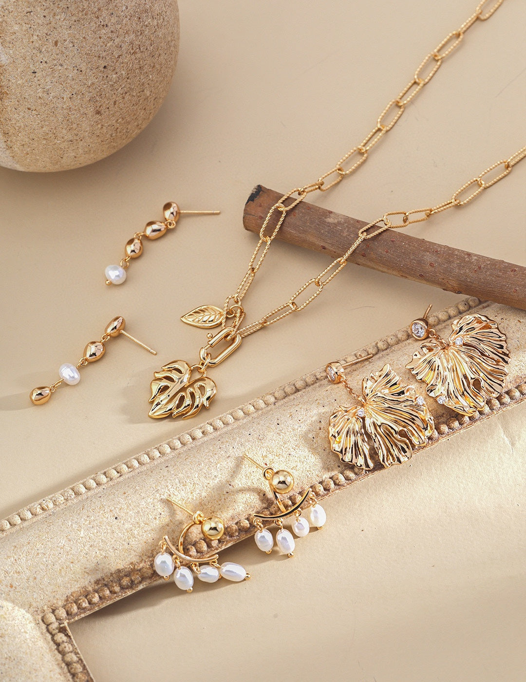 Roman Holiday: Rice Pearl Earrings
