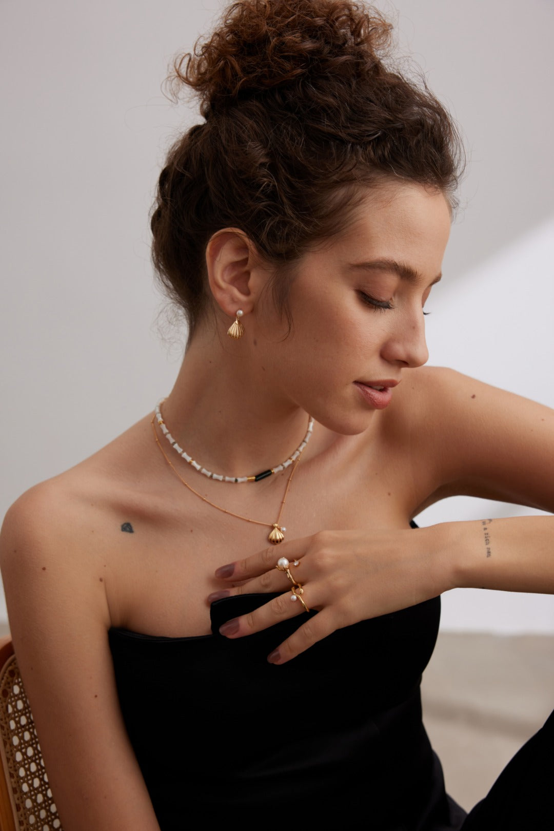 Summer Breeze: Pure Silver Shell Pearl Earrings