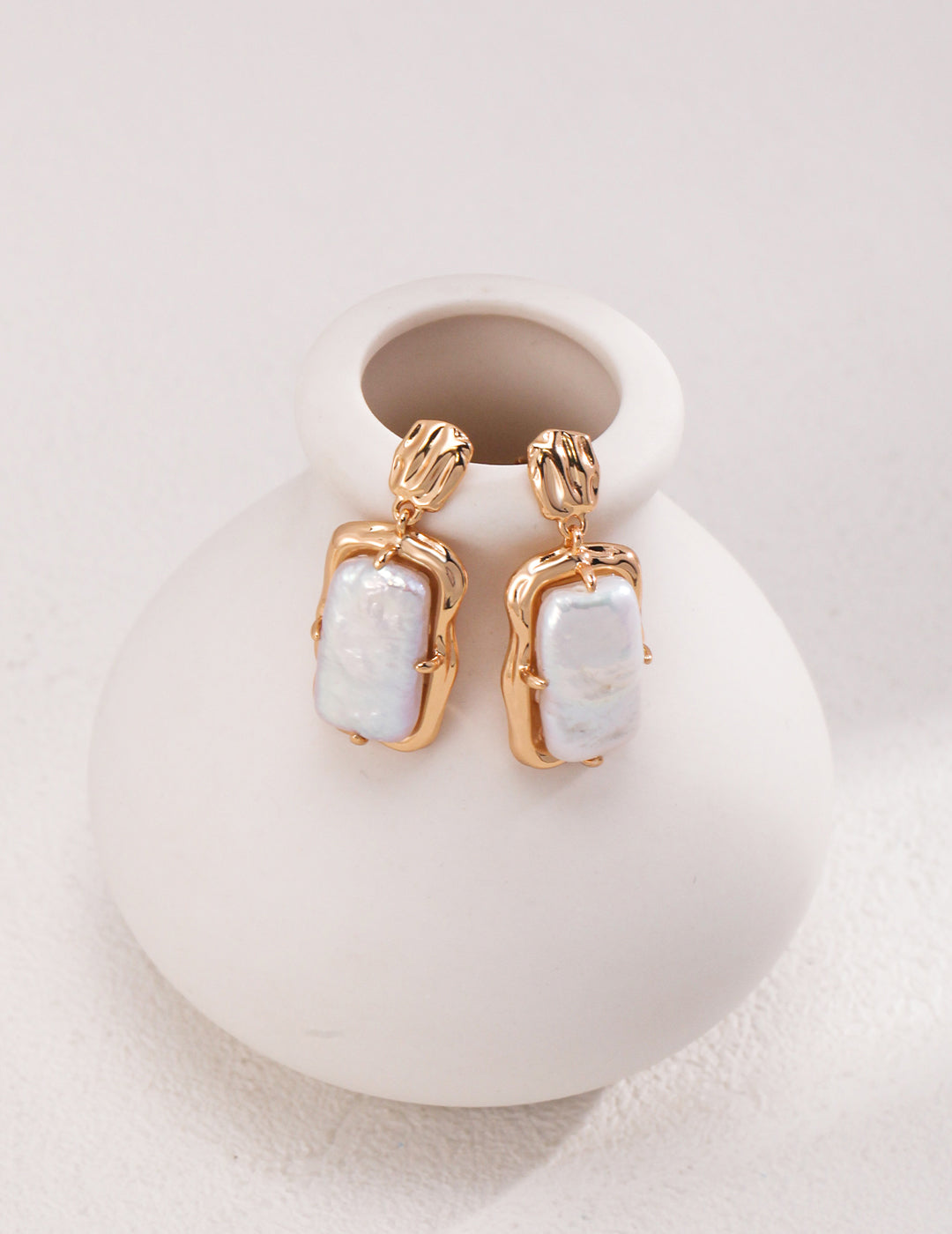 Radiant Ocean Square Pearl Stud Earrings