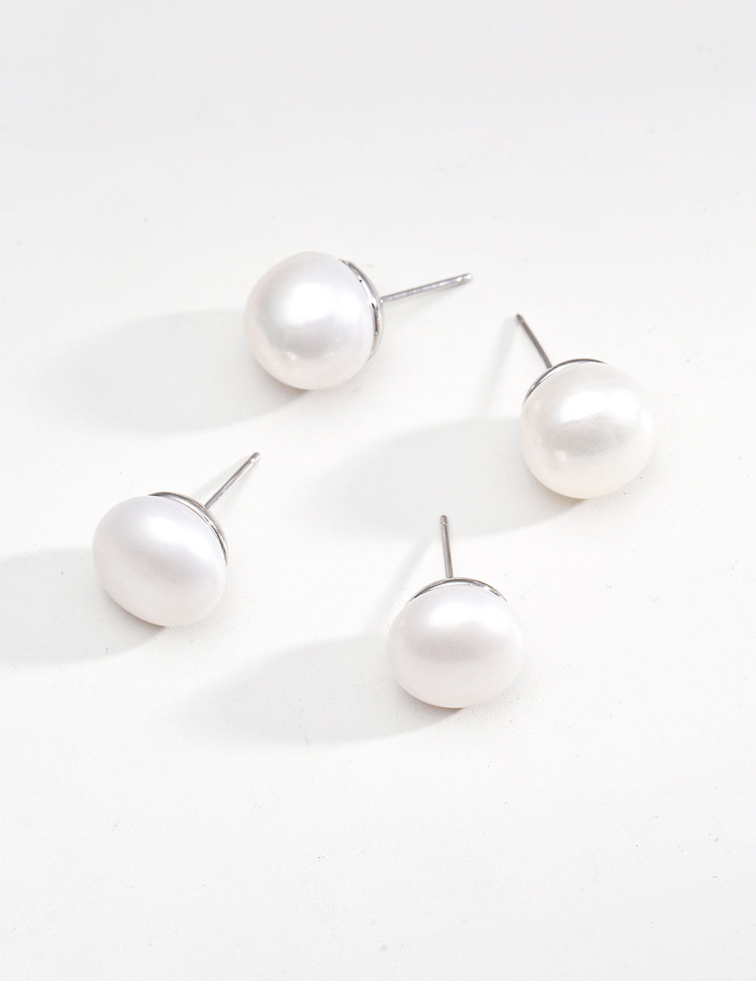The White Pure Silver Pearl Stud Earrings
