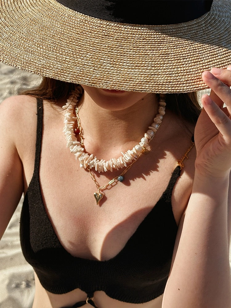 Sunlit Seashells: Pink and White Beach Bliss Necklace