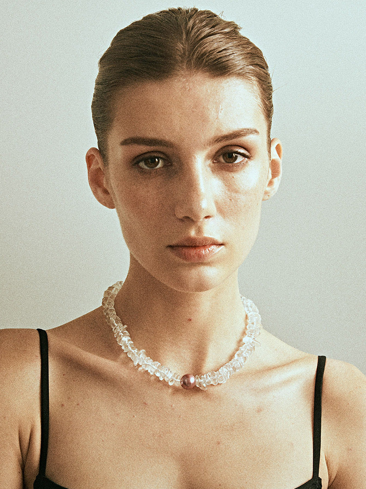 Radiant Majesty: Transparent Crystal and Pearl Necklace