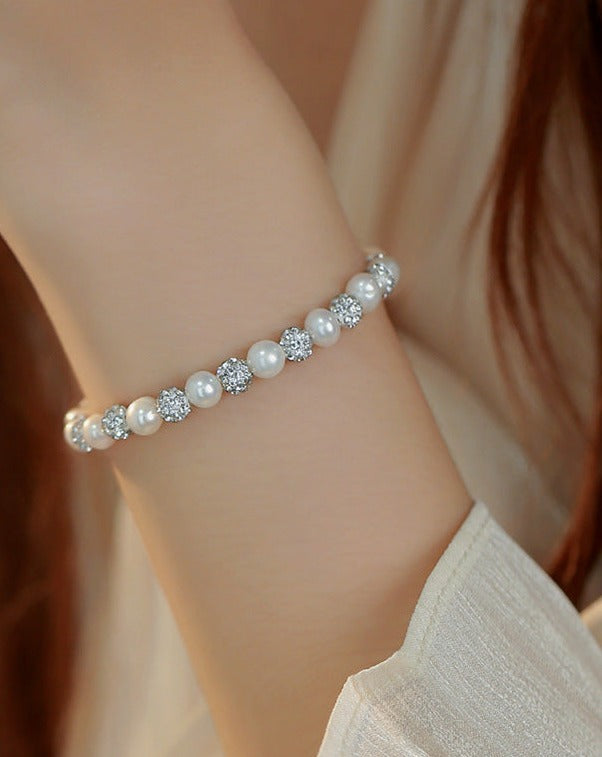 Celestial Charm Dazzling Star Pearl Bracelet